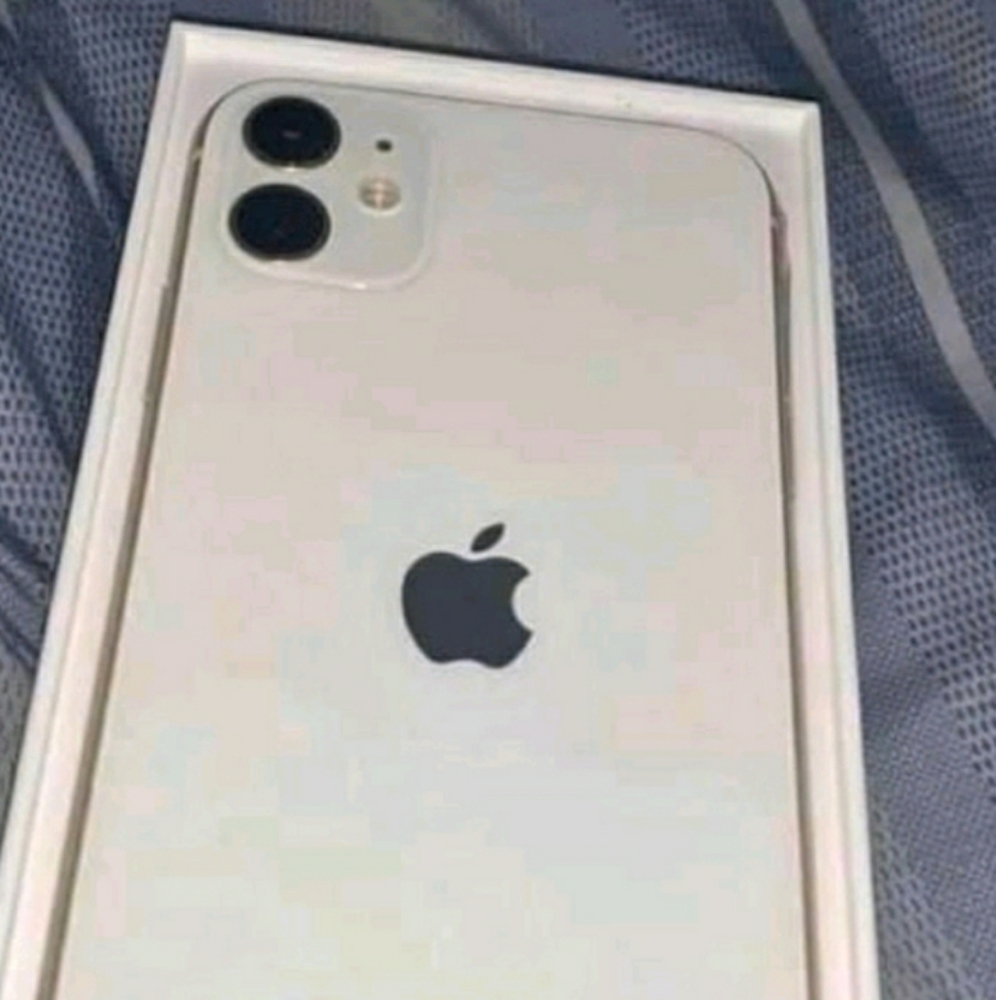 iPhone 11